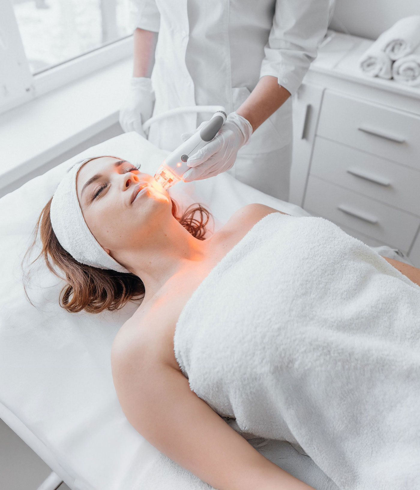 Urządzenie do radiofrekwencji mikroigłowej Recell Ice: EFEKTY + KOMFORT